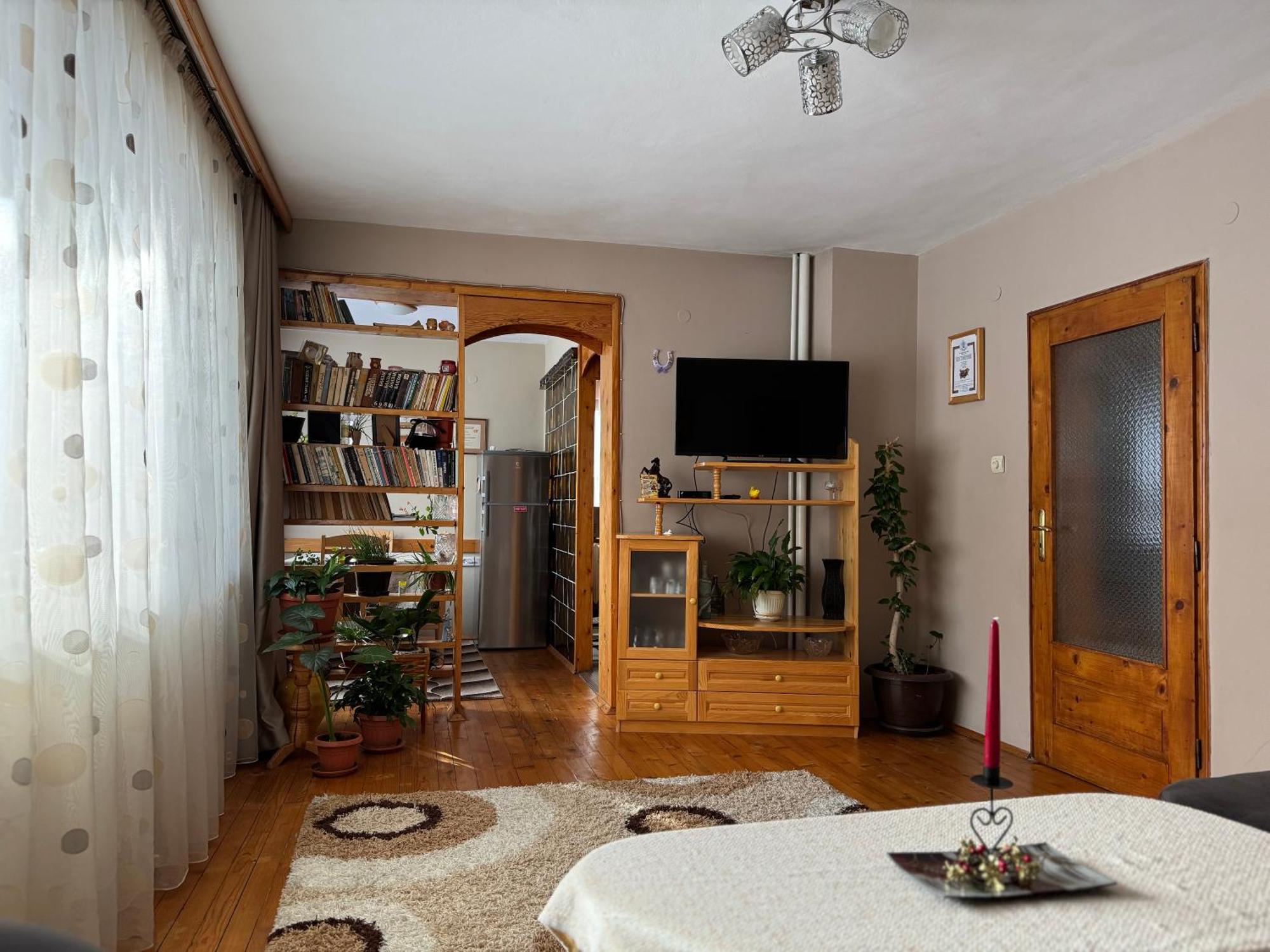 Mama Emiliya Guest House Белі Іскар Екстер'єр фото