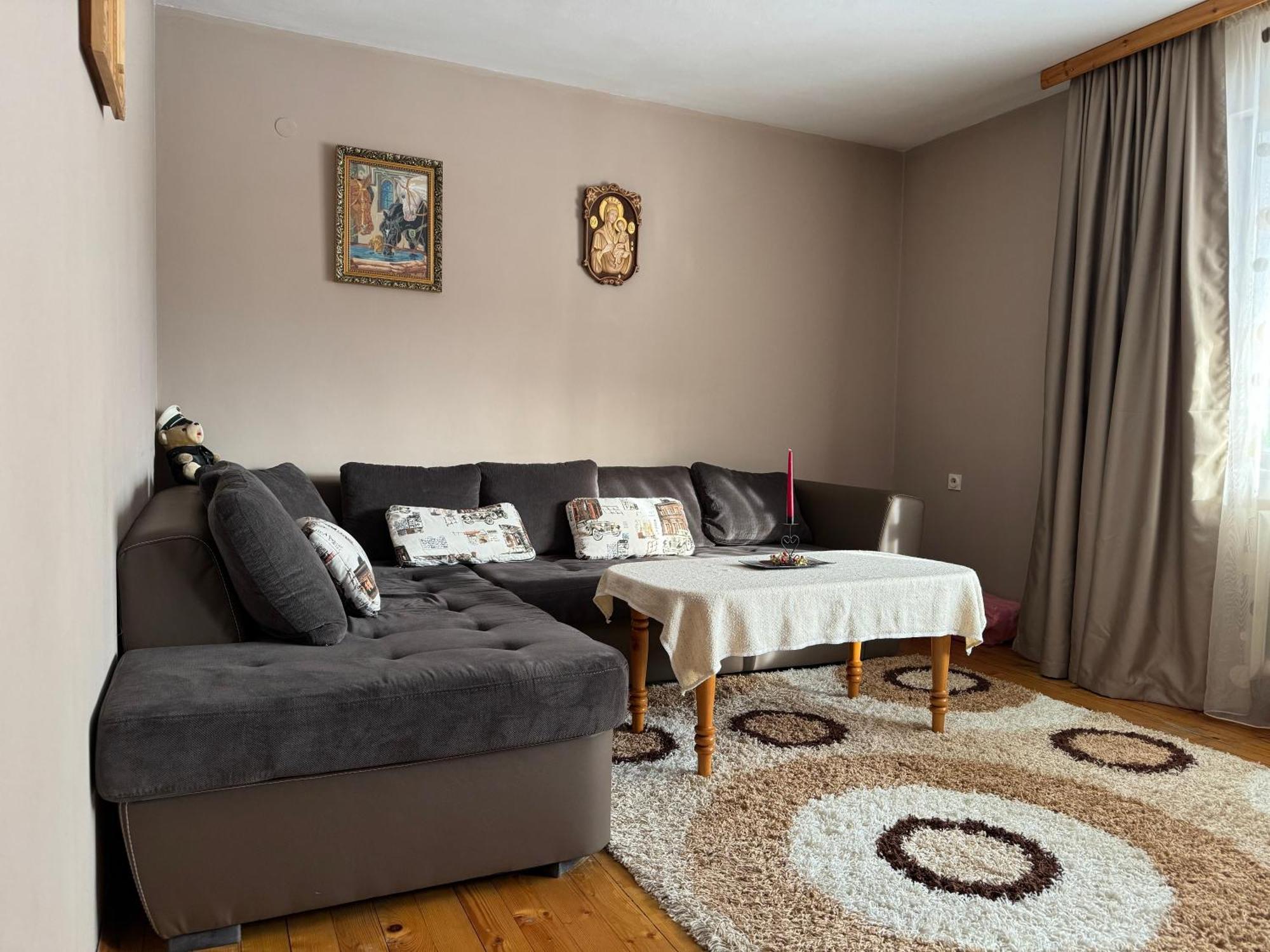 Mama Emiliya Guest House Белі Іскар Екстер'єр фото