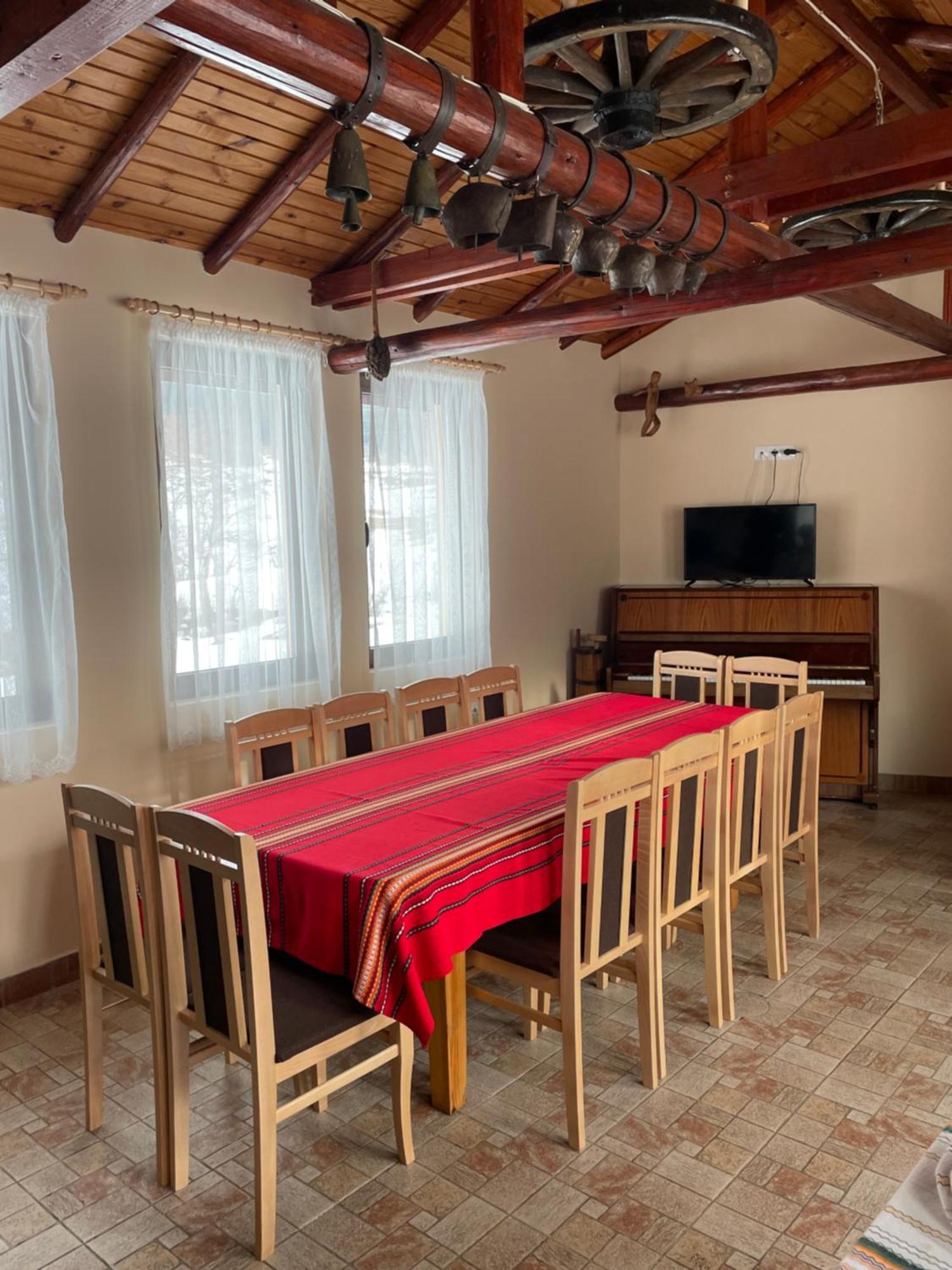 Mama Emiliya Guest House Белі Іскар Екстер'єр фото